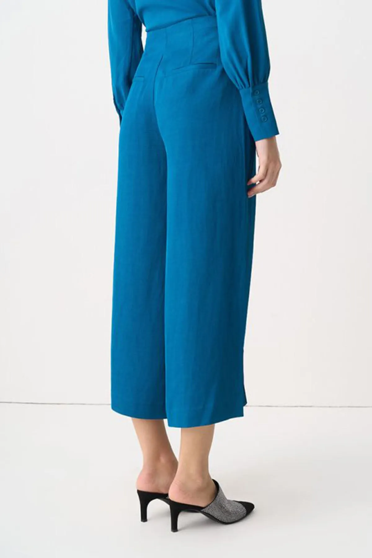 Single Tone Wide Legs Culottes